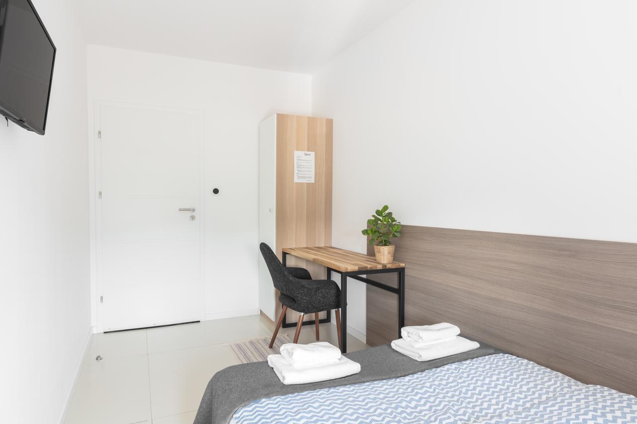 B&B Sport Rooms Warsawa Bagian luar foto